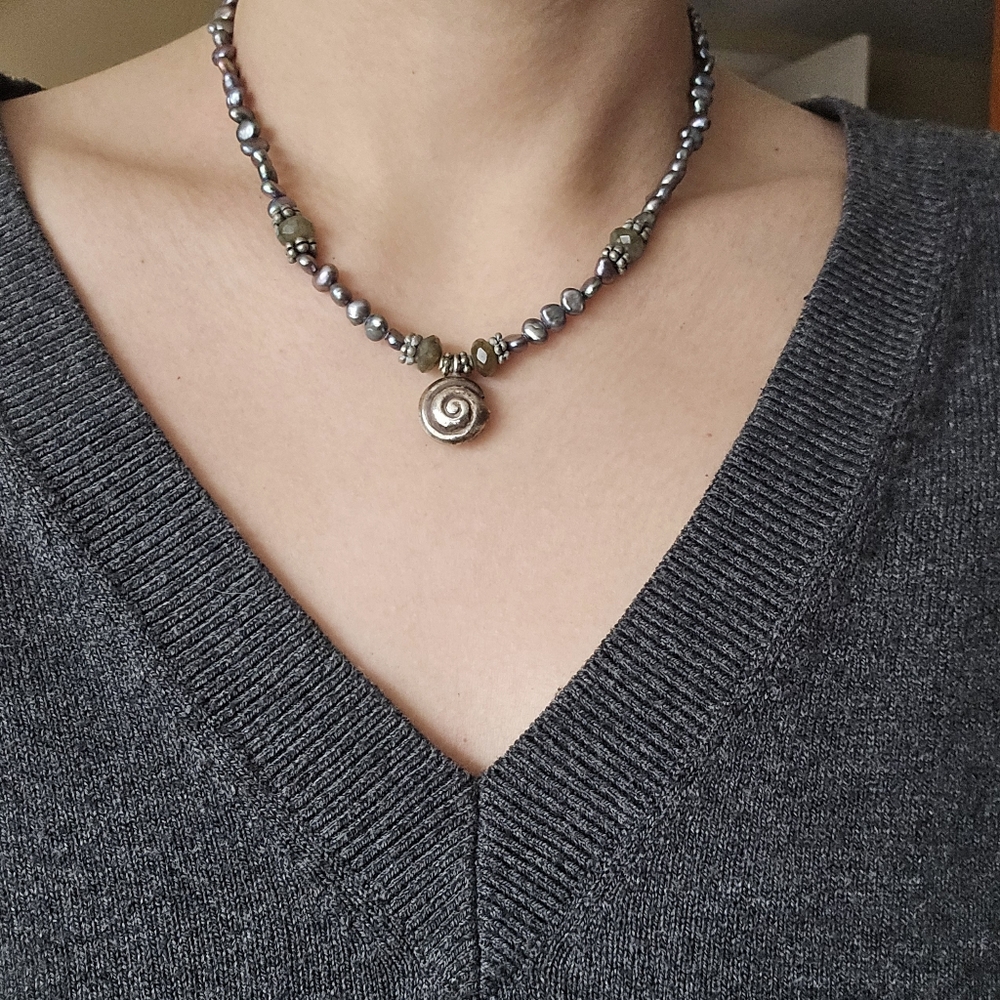 Vintage Freshwater Baroque Purple Pearl & Labradorite Bead Beaded Necklace
